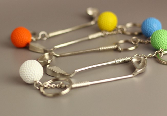 Golf club and golf ball keychain