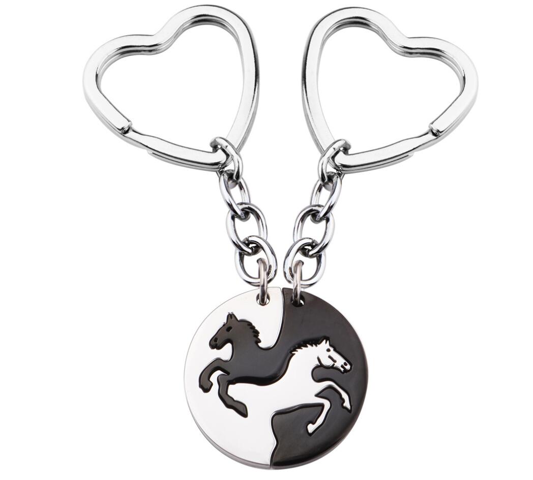 2pcs heart shaped couple horse keychain